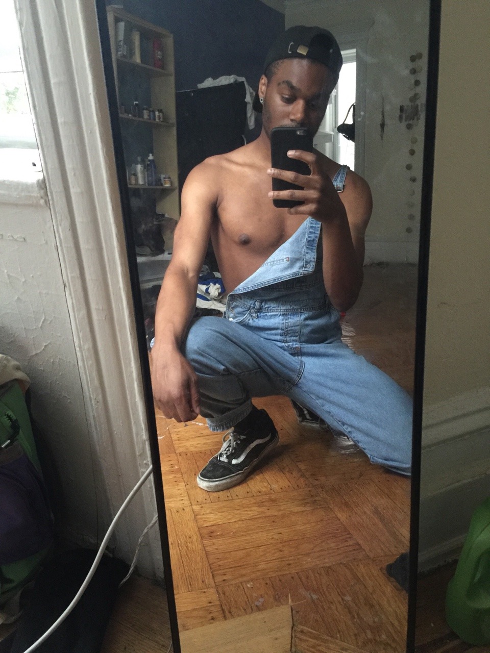 blahhmebby:  hontou:  When summer comes back look  Look yall it’s Taylor titty