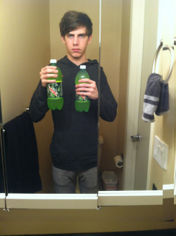 tedsfuturewife:  8bitburger:  fuckyouajax:  borlax:  a dew in each hand is my favorite way to take selfies   WHERE THE HELL IS THE CAMERA I AM REALLY UPSET    david karp? 