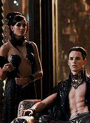 shesnake:45/? costume design: Jupiter Ascending by Kym Barrett
