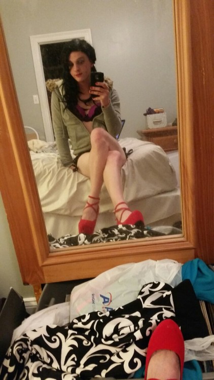 laurenlove56:  Kinda feelin like i need some dick. New hair, and shoes, and new shorts that have no buisiness beibg as tiny as they are. feeeeeeeelin pretty :) 