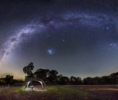 The Milky Way and LMC over regional Queensland [OC][1024x872]