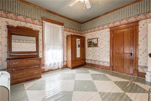 $558,000/4 br/4460 sq ftWhitewright, TX built in 1896