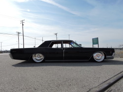 suicideslabs:  Suicide Slabs | A blog dedicated to 1961 - 1969 Lincoln Continentals