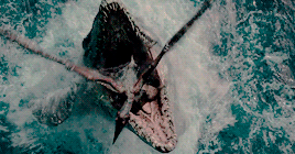 spidermsns: That thing out there … That is no dinosaur. 