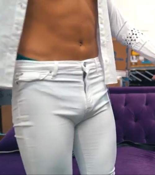 celebrity-changes:  Grayson Dolan in his recent video, wearing some seriously tight pants 🍑