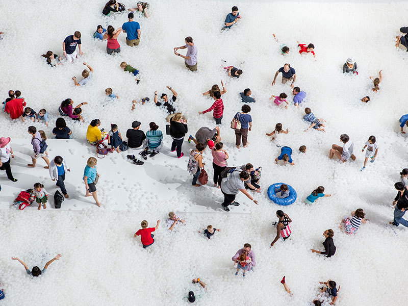 wnq-writers:  culturenlifestyle:A 10,000 Square Foot Ball Pit Located Within Museum