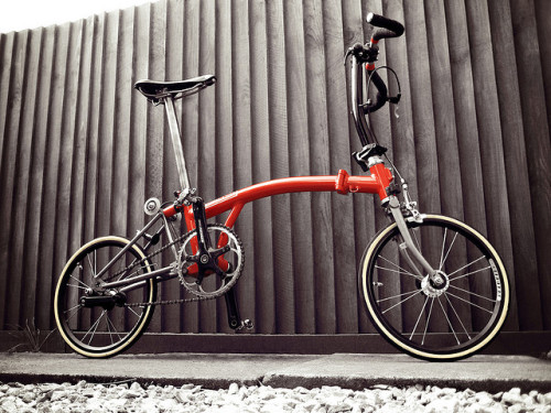 sthlmsmallwheels: Brompton / Merc with new skinny tyres by Littlepixel™ on Flickr.