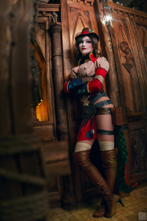 Borderlands2 - Mad MoxxiCosplayer: Mono AbelPhotographer: Dzeta&amp;Aiger [DA]Make up: veor