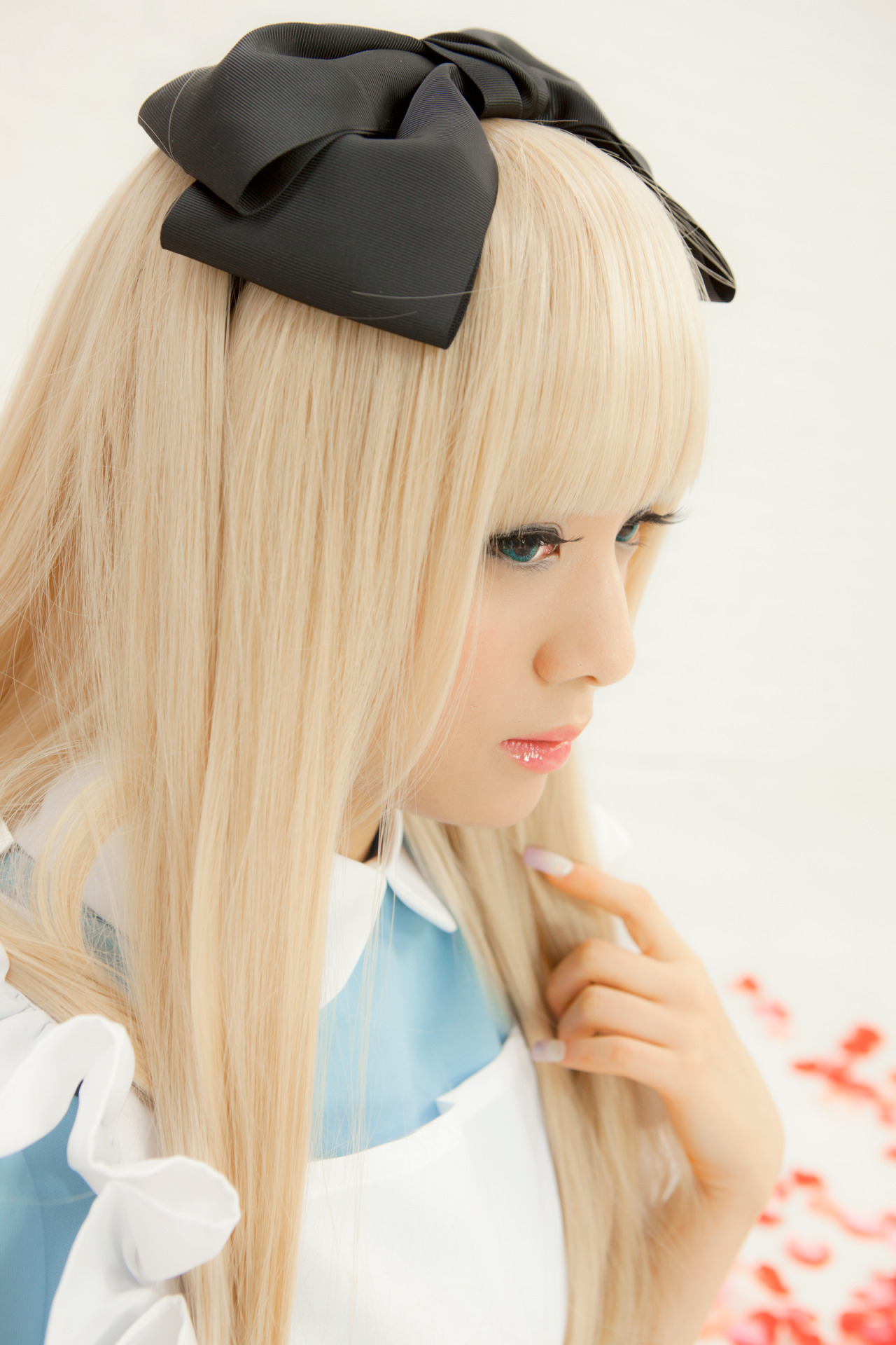 Alice in Wonderland - Alice Liddell (usakichi) 1-2