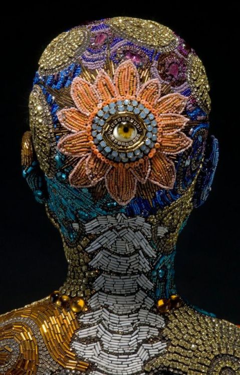 Betsy Youngquist (American, b. 1965, IL, USA) - Metamorphosis (detail, back of head)  Sculptural Bea