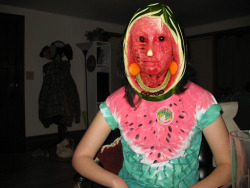 sixpenceee:  So here are some of the creepiest watermelon sculptures I have found on the interest 