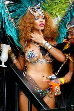 hellyeahrihannafenty:  Rihanna at the Kadooment Day Festival in Barbados for Cropover 2015  