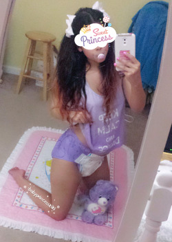 babyprincesskiki:  (💜˙︶˙💜) That