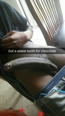 biggerthanyobf:  White girls love chocolate