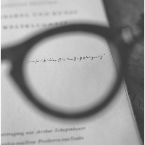 Brecht’s glasses - Viewing a dedication by Walter Benjamin, 2008/Gandhi’s glasses - View