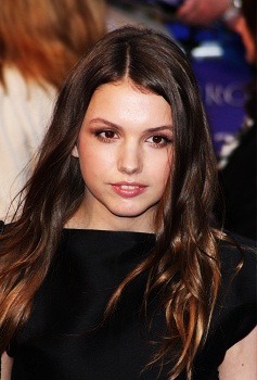 maperlu:  100 My Ladies in 2012 93. Hannah Murray