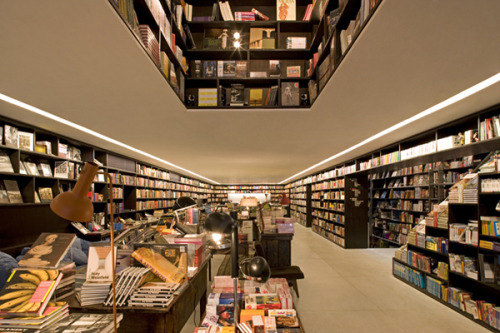 thatbooksmell:These are just a few samples of 10 Unconventional Bookstores For Your Browsing Pleasur