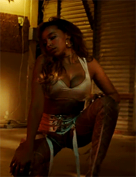 perrygaga:  Tinashe - Faded Love feat. Future