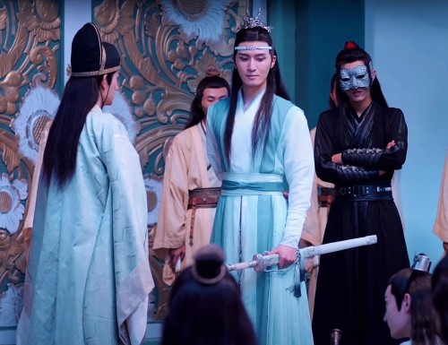 veliseraptor: guqin-and-flute: Lan Xichen is straight up not having a good time right now Alternatel