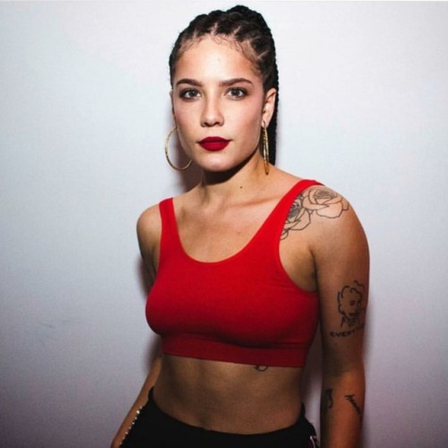 Halsey packs.If you save, like. If you use, reblog.Creds on twitter: @/sensatemaslany & @/garden