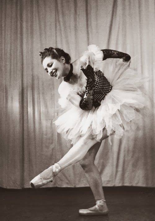 4 February 1917 | Franciszka Mann was born. She was a Polish Jewish dancer who was murdered in Ausch