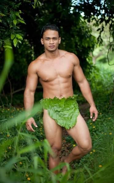 menofpolynesia:  Robert Mokiao