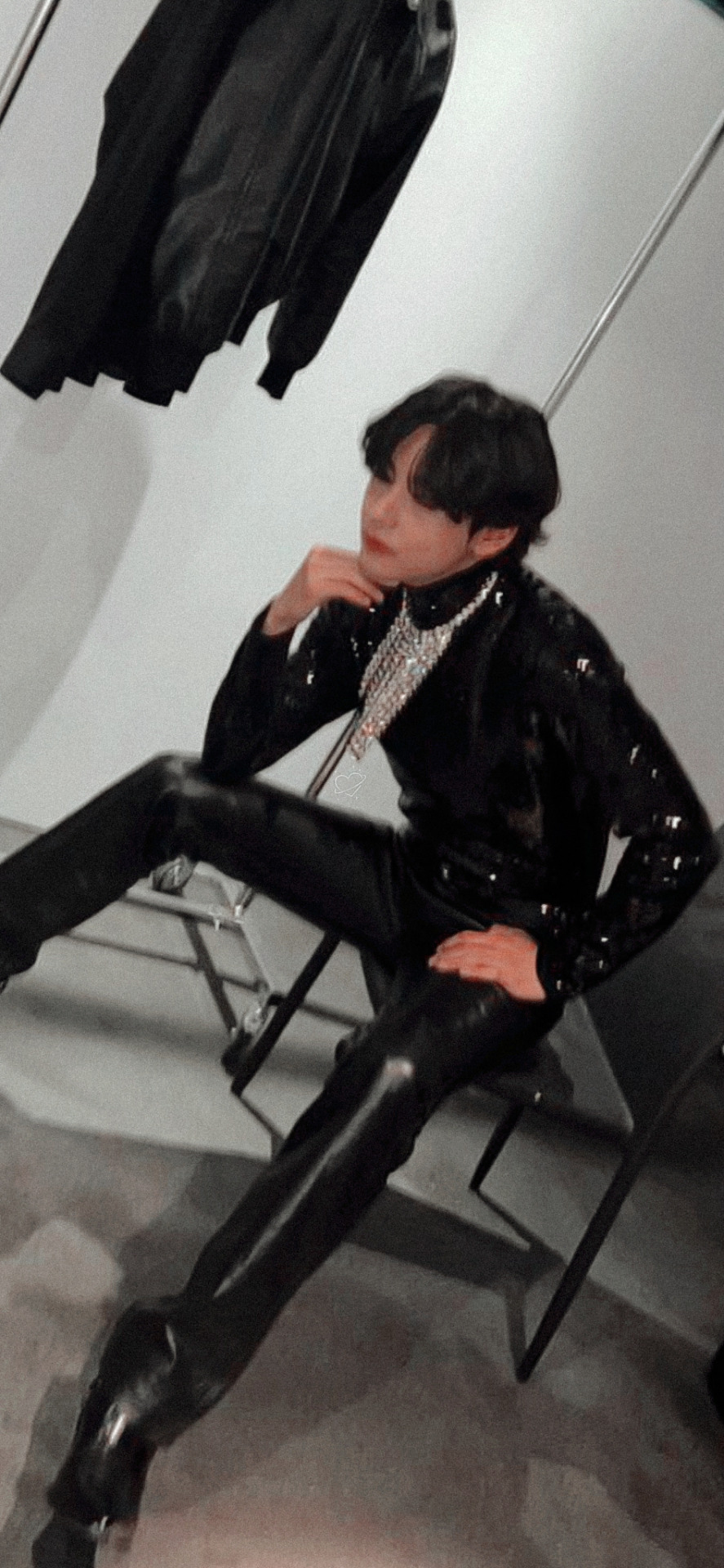 V - BTS ; Boyfriend Material