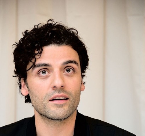 oskar-isaak: Oscar Isaac at the X-Men Apocalypse Press Conference (2016)