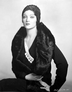  Myrna Loy  