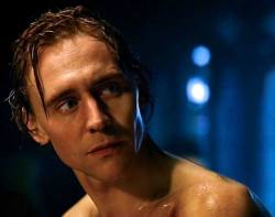gemgem1296:  Tom as Prince Hal in The Hollow Crown - just a few pics from one of my favourite scenes!    My vagina is pulsing
