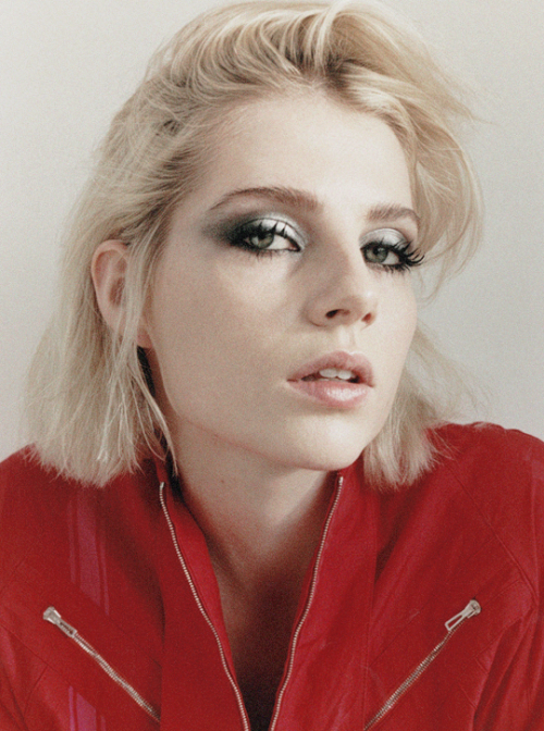 LUCY BOYNTONbyClare Shilland