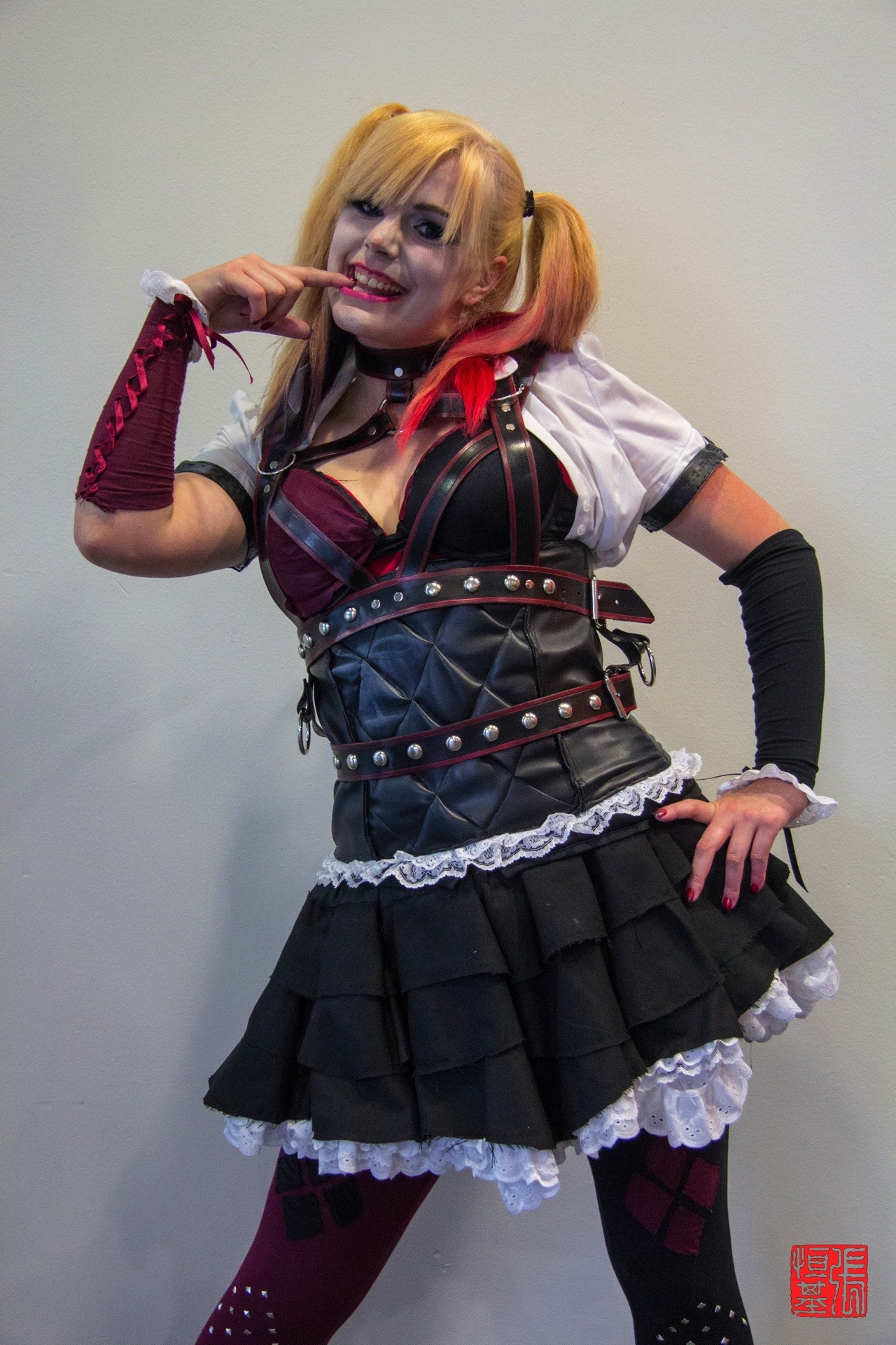 foodandcosplay:  Manchester MCM - July 2014 Harley Quinn - Arkham Knight Cosplayer: