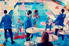 jonasjoe:Lately I’ve been feelin’ so cool,top to the bottom, just cool.Every little thing that I do,