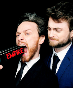 danielradcliffedaily: Daniel Radcliffe &amp; James McAvoy | 2015 Jameson Empire Awards Photobooth