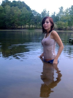 breastsofdoom:  Redhead taking a dip in the