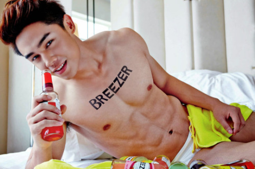 mantop10691:  泰國肌肉帥男模-Tong Chaithawat