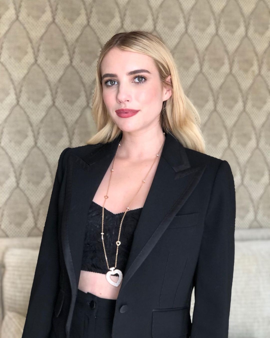 Emma Roberts F63b21a4de09c60276195c5ea7ceec9e116ad820