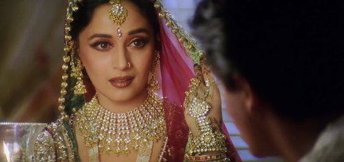 dilkishahzadi:Madhuri Dixit // Devdas (2002)