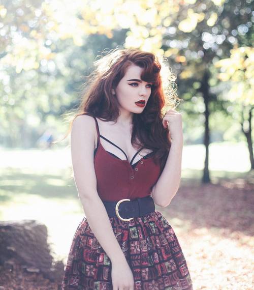 miss-deadly-red:  Fluffy autumn life 🍂 porn pictures