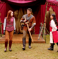 dancewithmejensen:Favorite Dean | LARP!Dean & his Medieval Bowlegs