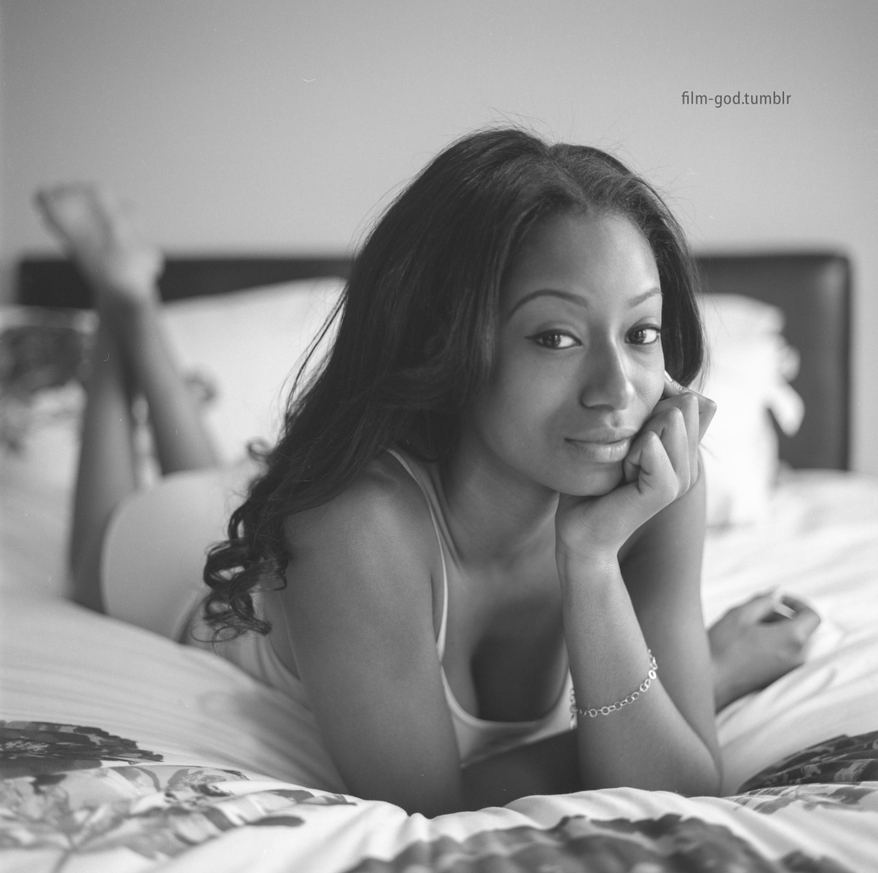 ThiS GuRL... HeaH...GoT Me "SpRuNg"!!