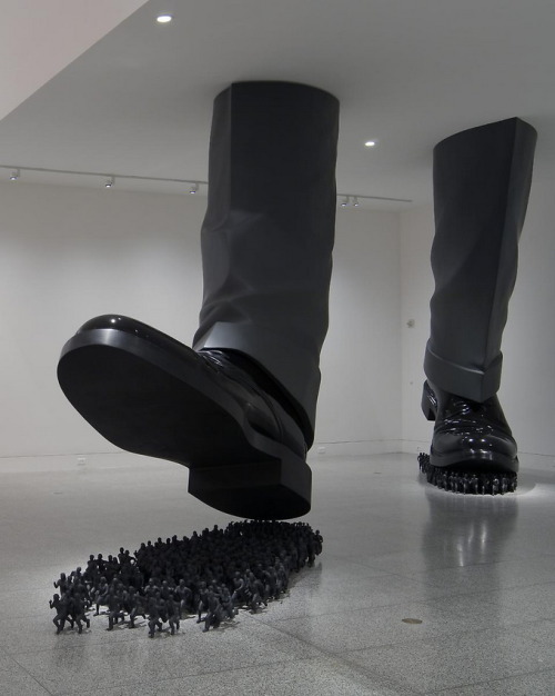 red-lipstick:  Do-Ho Suh 서도호 (b. 1962, Seoul, Korea) - Karma, 2003     Sculpture: Urethane Paint on Fiberglass/Resin 