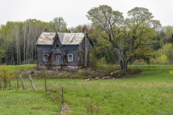 abandonedadored-by-kookisuzi:  untitled by Derelict Compositions on Flickr.