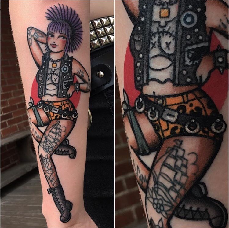 girl–fixer:  My new tattoo thanks to Moira! I’m so fucking happy with it!!