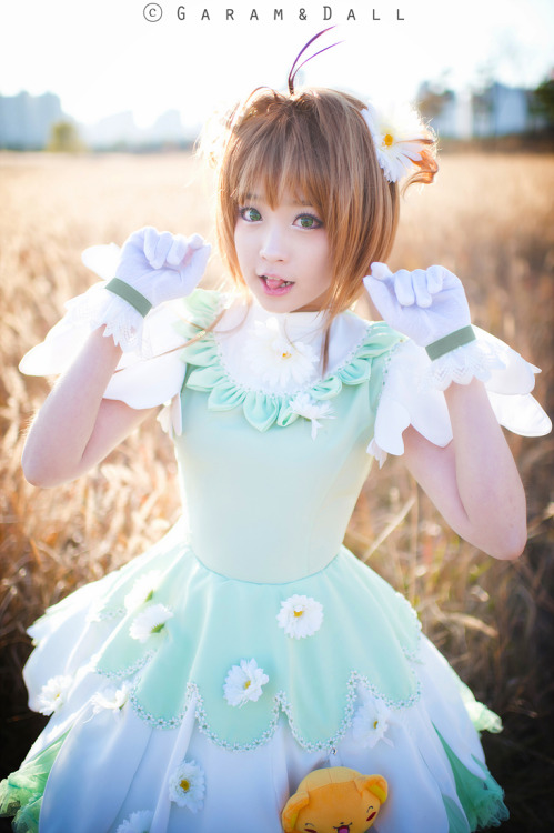 vandariwuuuuutcosplay:Character: Kinomoto SakuraAnime/Manga series: Cardcaptor SakuraCN: Tomia