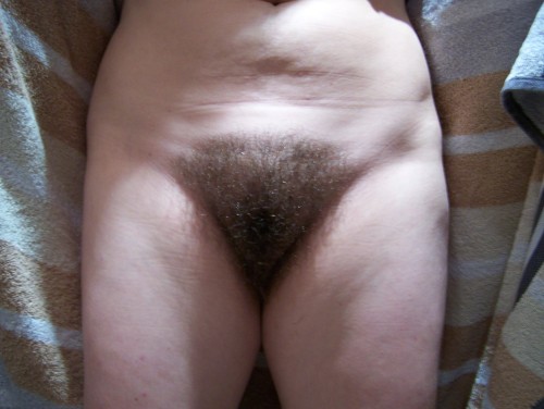 XXX hairypussyselfie:  Thank you for your submission photo