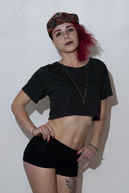 slama-coww:  Some photos I took of Meghan a few weeks ago. Check out my other shots.