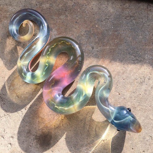 sosuperawesome:Glass SnakesEicher Glass on Etsy 