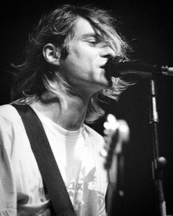 nirvana-hd:  New! | Kurt Cobain during the last Nirvana show at ‘Terminal 1′.March 1, 1994 - Munich, DE   