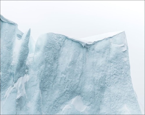 yama-bato:     In a Sea of Light and Ice        			Greenland  Jan Erik Waider  